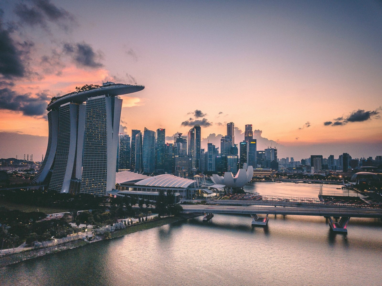 7 Best Courses To Study in Singapore For Indian Students 2025