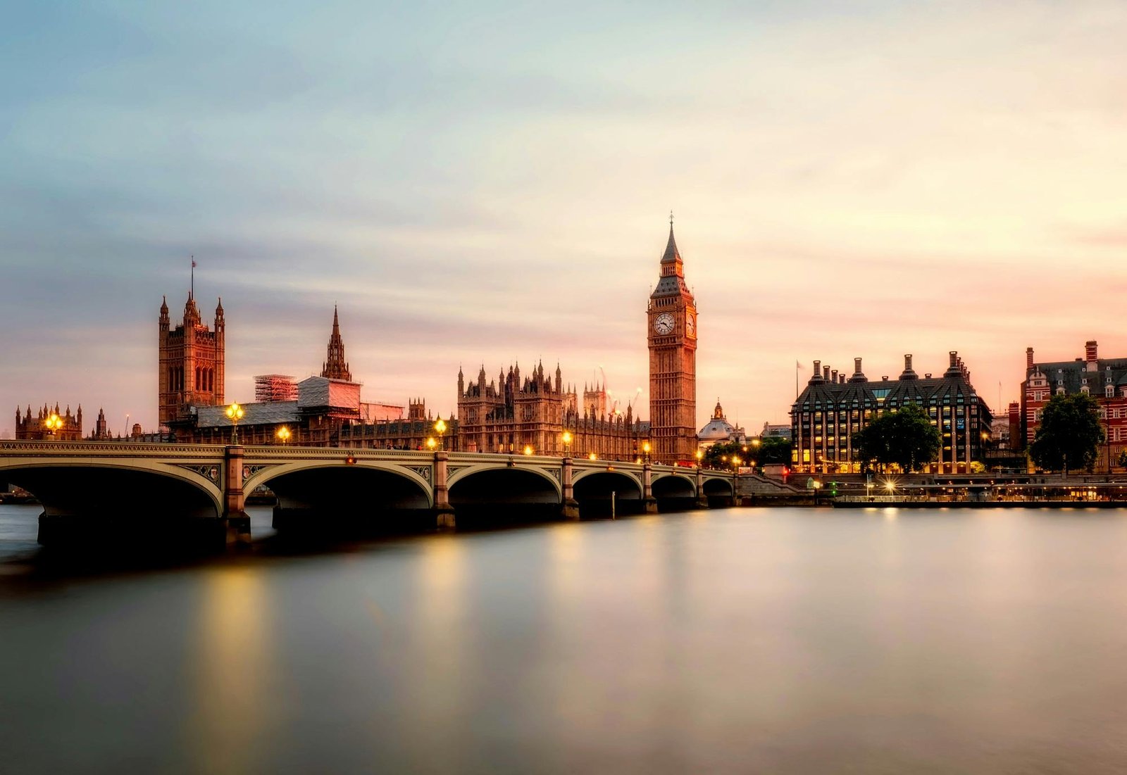 Top Courses to Study In UK
