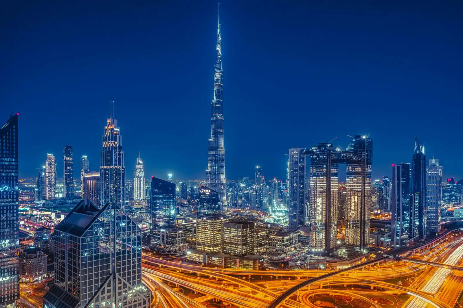 Scholarships & Education Loans to Study in Dubai